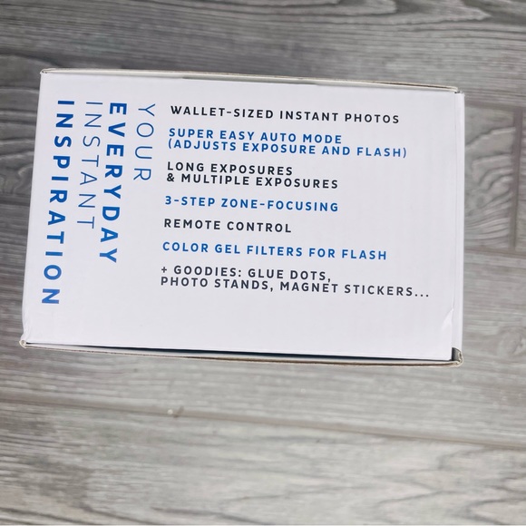 New Adventure Challenge Family Edition - Lomo'Instant Automatic Camera Instant - Picture 4 of 4